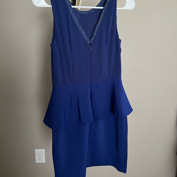 Esley, size small, royal blue - Picture 3 of 3